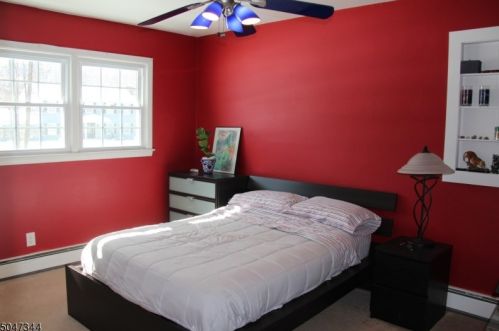 17 Rutgers Ave, West Milford Lakes NJ  07480-3505 exterior