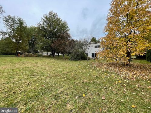 1769 Farmview Rd, Prospectville PA 19002-2910 exterior