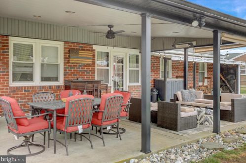 1024 Kercher Ave, Dauberville PA  19533-9389 exterior