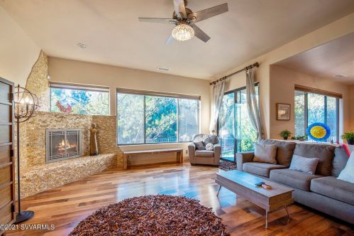 240 Concho Dr, Sedona AZ  86351-7948 exterior