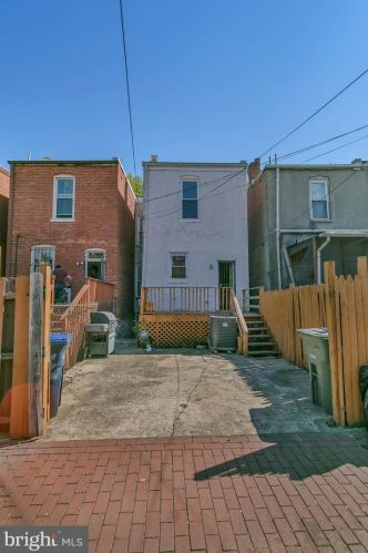 147 Thomas St, Washington DC  20001-1636 exterior