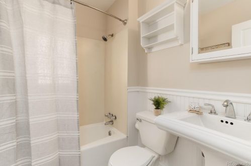 1574 Steele St, Denver CO 80210-6954 exterior