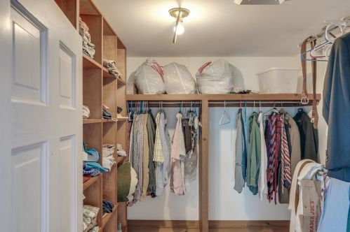 672 Washington St, Gloucester MA 01930-1335 exterior