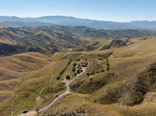 13560 Sego Rd, Santa Clarita, CA 91390-2764