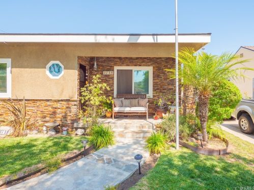 3738 Marber Ave, Long Beach, CA 90808-2020