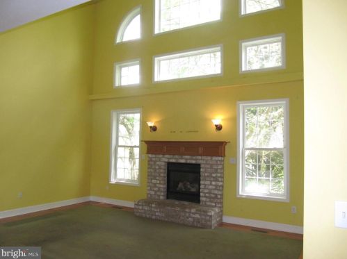 28 Berkshire Dr, Shrewsbury PA  17361-1130 exterior