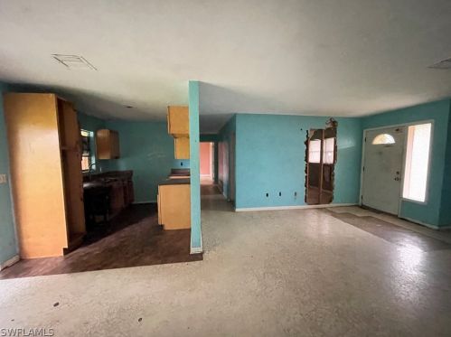 1965 45th Ter, Naples, FL 34116-5827