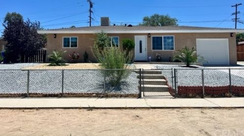 16431 Forrest Ave, Victorville CA  92395-3416 exterior