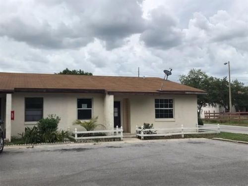 170 Williamsburg Ct, Winter Haven, FL 33880-1751