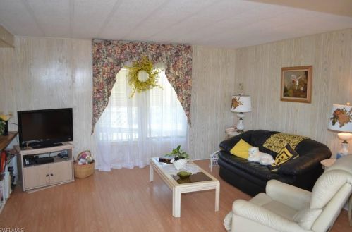 4723 Sandpiper Dr, Saint James City FL  33956-2810 exterior