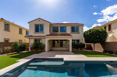 2360 Honeysuckle Ln, Chandler, AZ 85248-3570