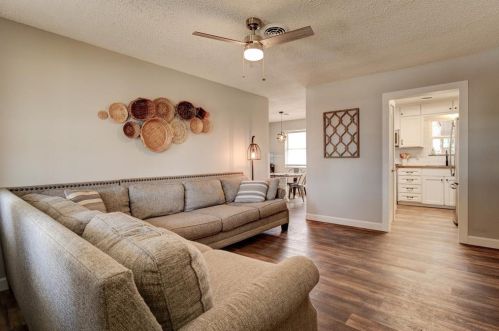 5513 Wheaton Dr, Fort Worth, TX 76133-2543