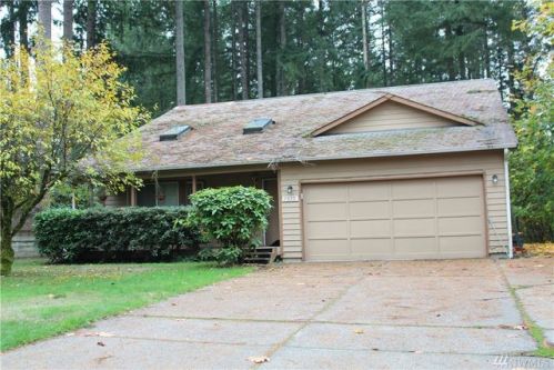 7535 Kittiwake Dr, Olympia, WA 98513-5616
