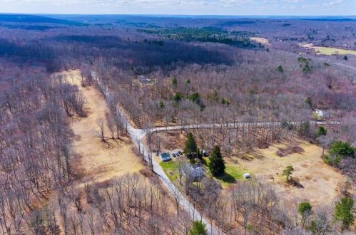 33 John Mack Rd, North Windham CT  06247-1606 exterior