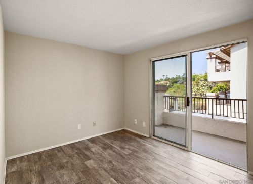 7478 Altiva Pl, Carlsbad CA  92009-6415 exterior