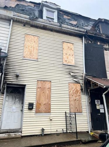 915 Ferry St, Easton, PA 18042-4306