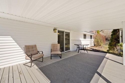 213 Hankey Farms Dr, Noblestown PA 15071-9301 exterior