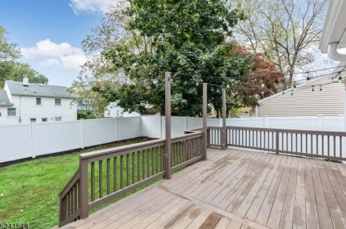 336 Hoe Ave, Scotch Plains NJ  07076-1135 exterior