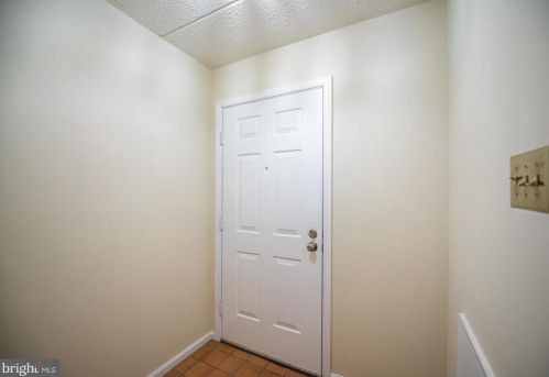 1211 Eagles Ridge Dr, Wayne, PA 19087-5873