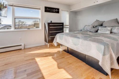 19 Hillcrest Ave, Crotonville NY  10562-1921 exterior