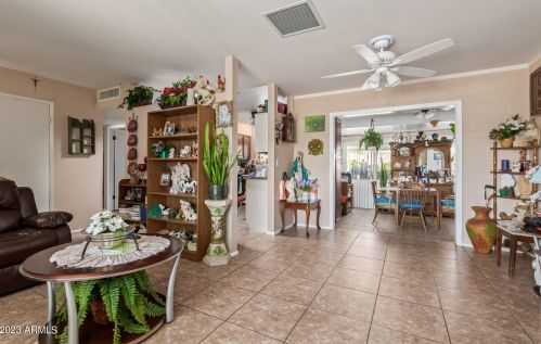10819 111 Ave, Sun City AZ  85351-4021 exterior
