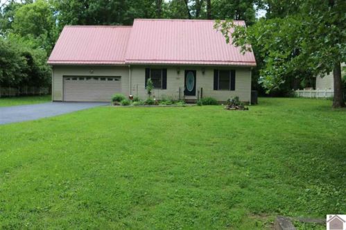 190 Berwick Ln, Benton, KY 42025-6816
