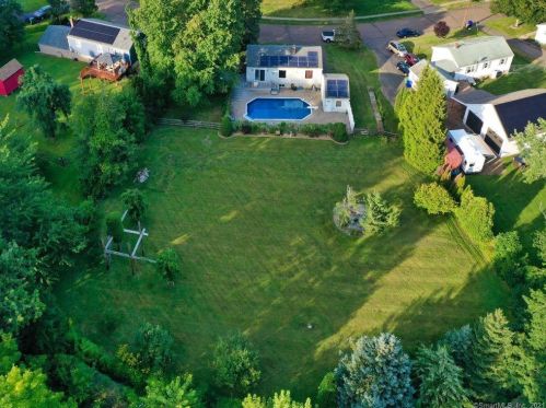 115 Basswood Dr, Middletown, CT 06457-2022