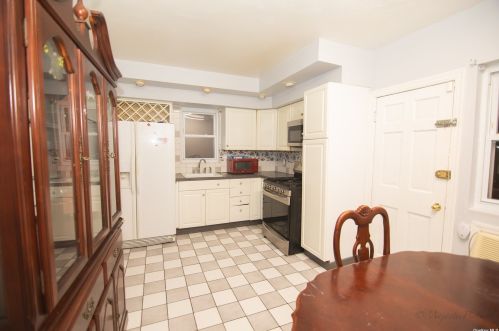 1044 Virginia Ave, Bronx NY  10472-6019 exterior