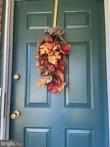 829 Conway Pl, Lansdale, PA 19446-5508