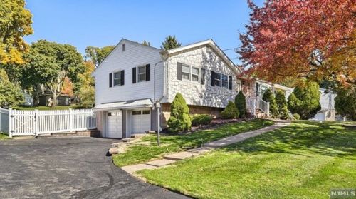 20 Grant Dr, Paterson, NJ 07508-3001