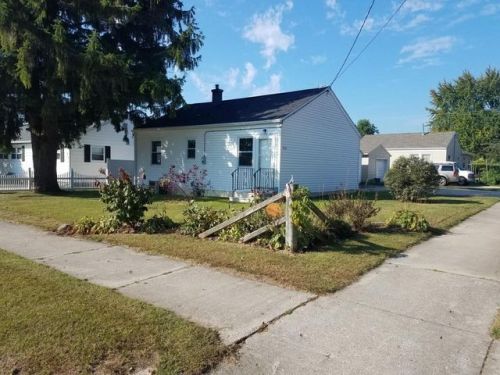 3603 Rasher St, Manitowoc, WI 54220-4720