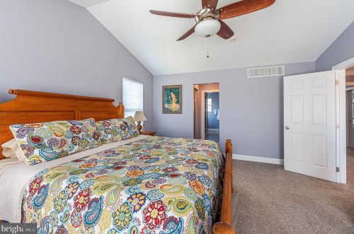 230 Beech Ln, Swedesboro NJ  08085-4034 exterior