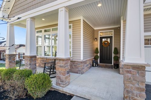 214 Old Oak Rd, Canonsburg, PA 15317-2628