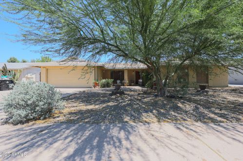 4010 Campo Bello Dr, Glendale, AZ 85308-4113