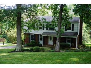 1385 Deepwood Dr, Pittsburgh, PA 15241-3439