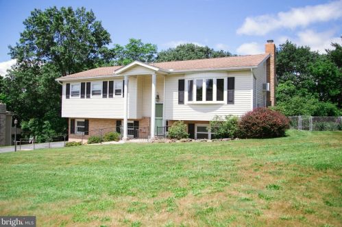 12 Hope Ter, Carlisle, PA 17013-8846