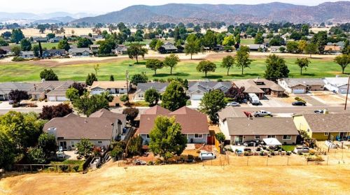 18544 Hidden Valley Rd, Middletown, CA 95467-8042