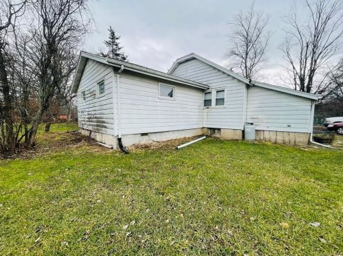 13 Spruce Rd, Middletown, NY 10940-7523