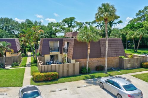 1312 13th Ct, West Palm Beach FL  33410-5111 exterior
