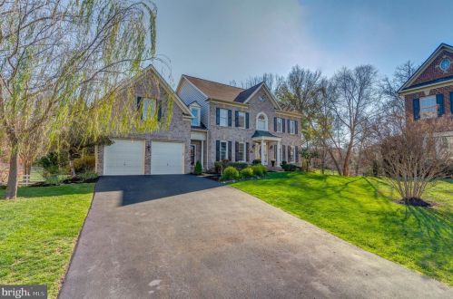 18292 St Georges Ct, Leesburg VA  20176-7421 exterior