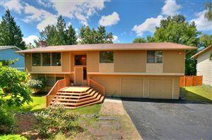 2527 Talbot Crest Dr, Seattle WA  98055-4218 exterior