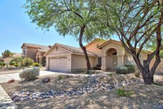 7221 Crest Ln, Glendale, AZ 85310-5614