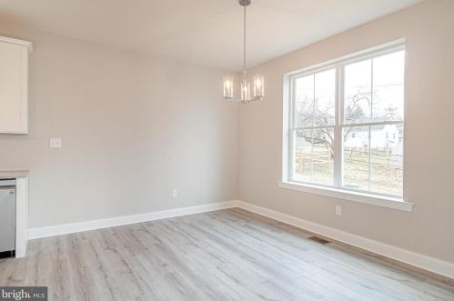 706 Hornblende Ave, Kennett Sq PA  19348-3614 exterior