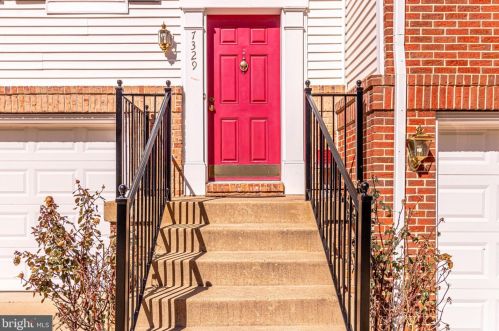 7329 Hampton Manor Pl, Springfield, VA 22150-4921