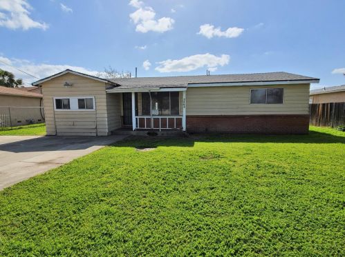 2406 I St, Rio Linda CA  95673-4618 exterior