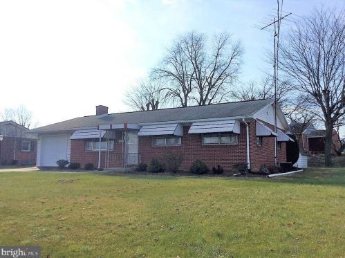 90 Walter Ave, Upton, PA 17225-1450