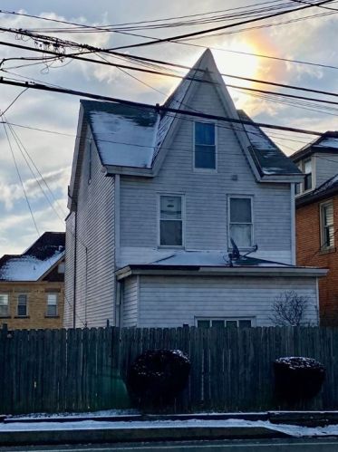 1008 Mount Royal Blvd, Pittsburgh, PA 15223-1033