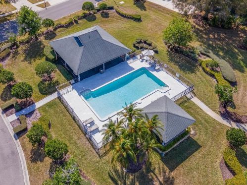 2631 Royal Liverpool Dr, Tarpon Springs FL 34688-6336 exterior