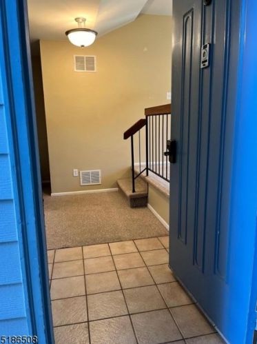 1805 Spruce Hills Dr, Glen Gardner, NJ 08826-3717