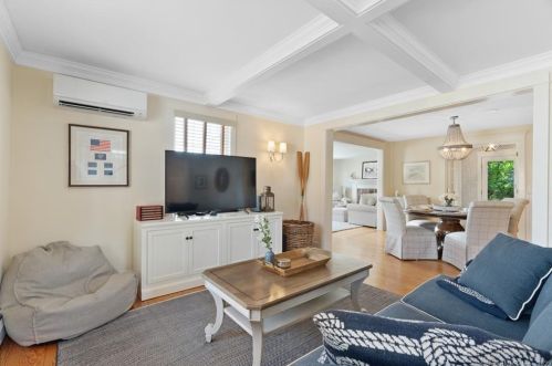 64 Elm St, Groton CT 06340-5616 exterior